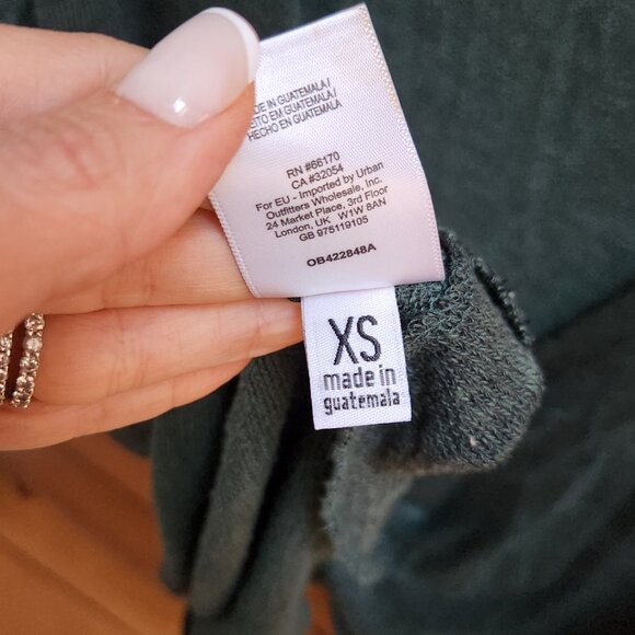 Free People shirt Womens XS Chasing You Hacci Knit Twist Back Boho - Picture 3 of 3